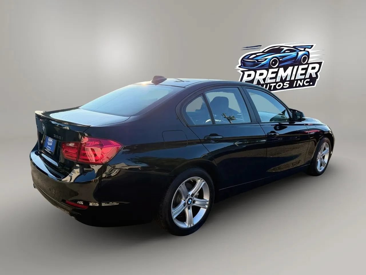 Used 2015 BMW 328i xDrive Sedan AWD/4WD image 8