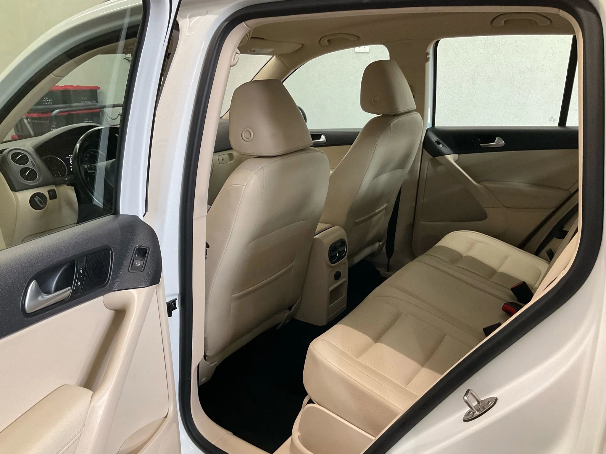 Used 2016 Volkswagen Tiguan S FWD image 10