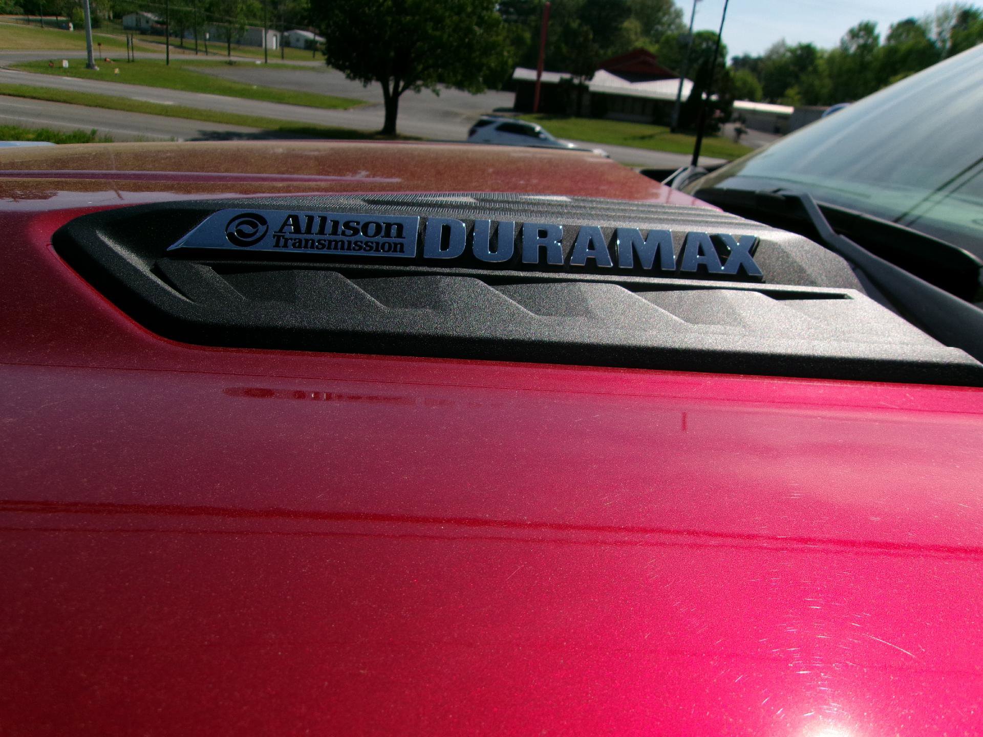 Used 2025 Chevrolet Silverado 2500 High Country w/ High Country Premium Package AWD/4WD image 17