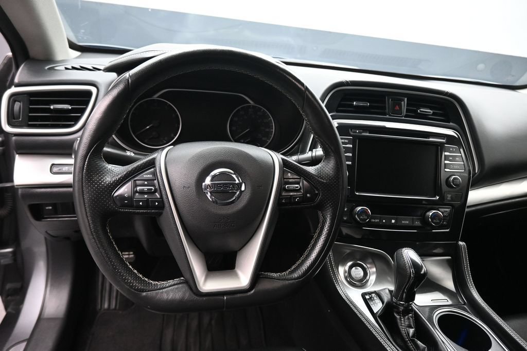 Used 2020 Nissan Maxima 3.5 SL w/ Illumination Package FWD image 14