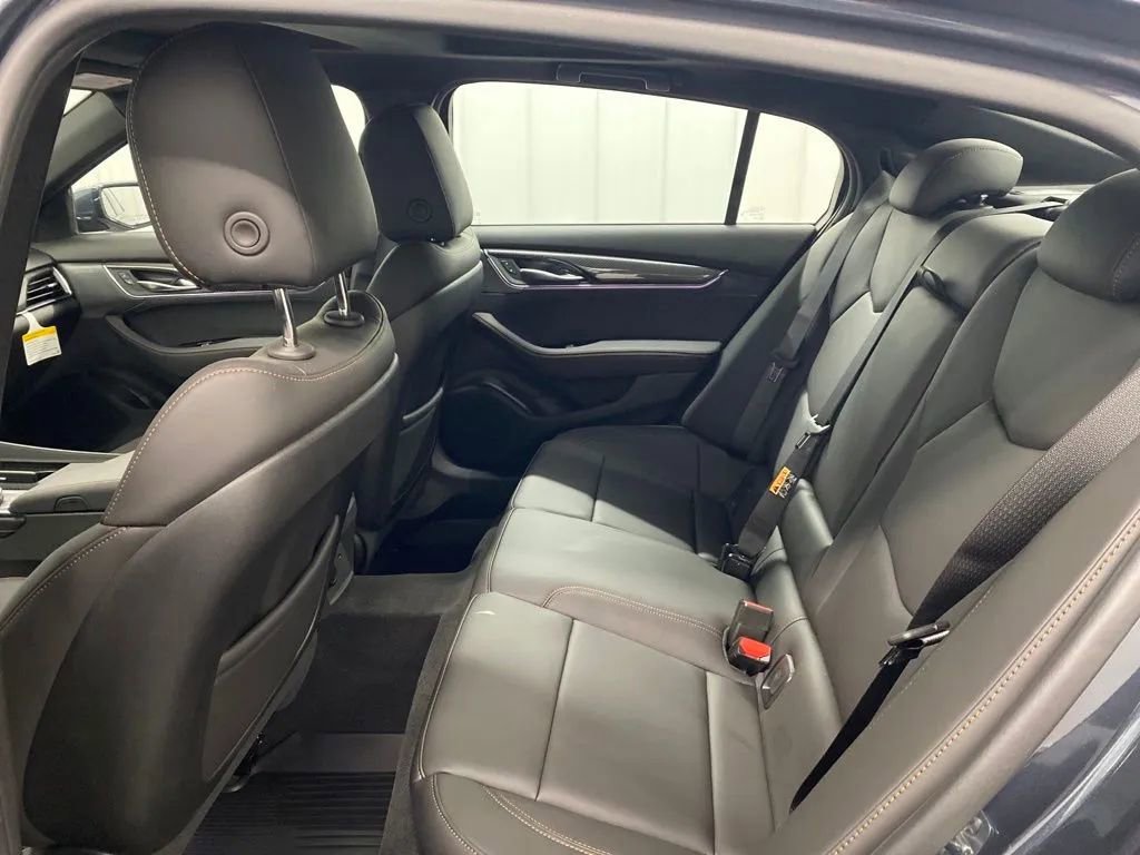 Used 2025 Cadillac CT5 V image 13