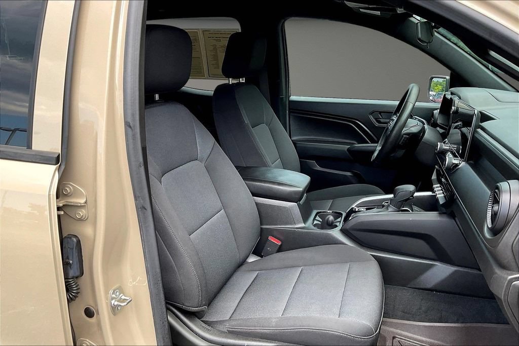 Used 2024 Chevrolet Colorado Trail Boss AWD/4WD image 34