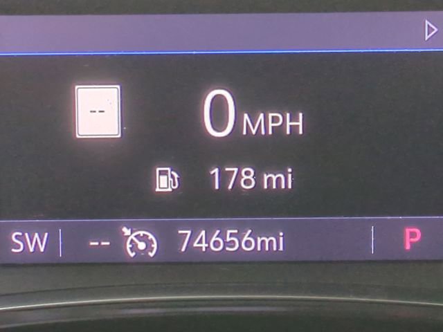 Used 2021 Chevrolet Traverse RS image 33