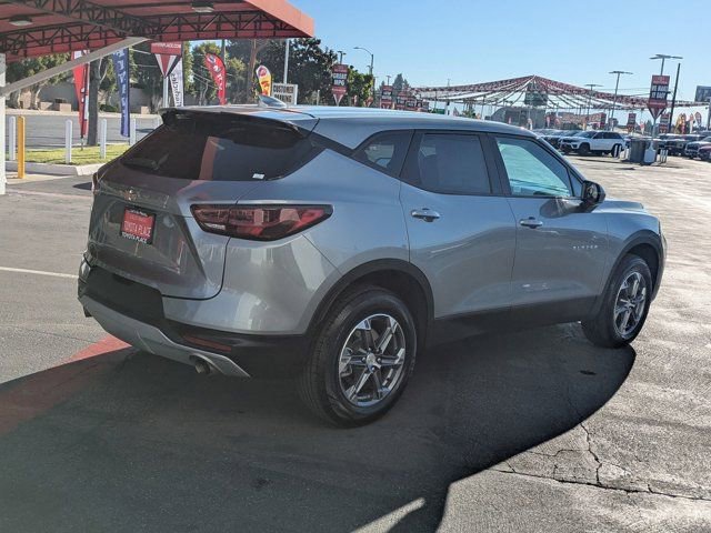 Used 2025 Chevrolet Blazer LT image 8