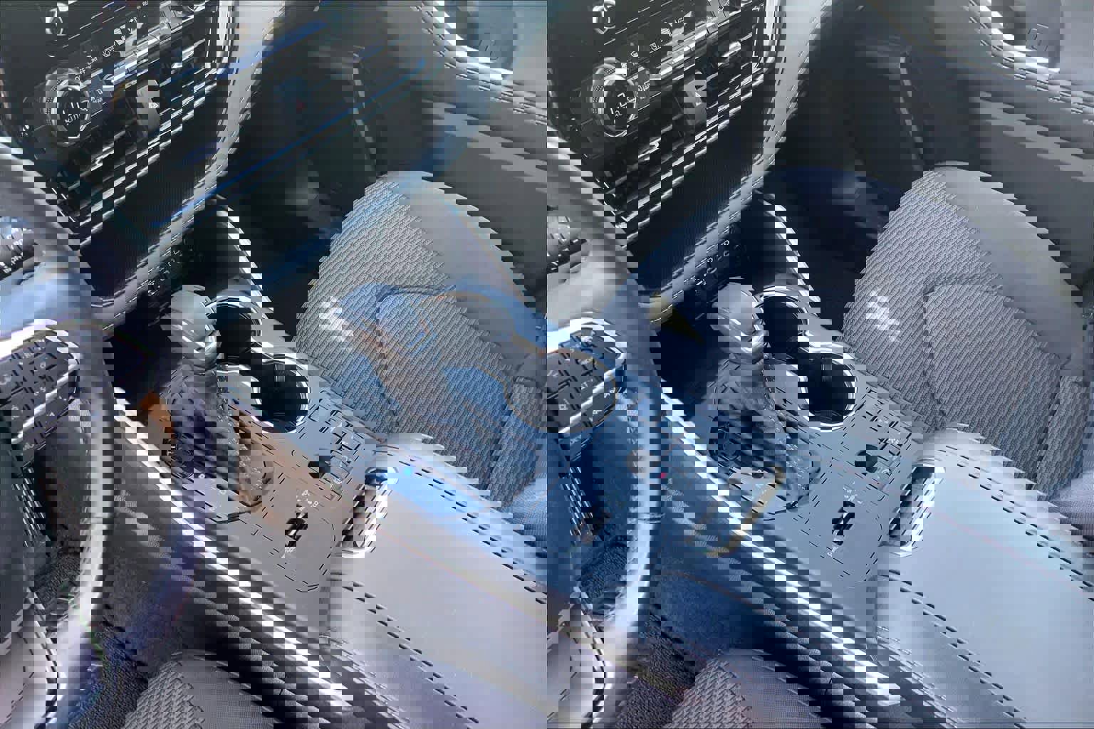 Used 2023 Toyota Highlander LE image 16