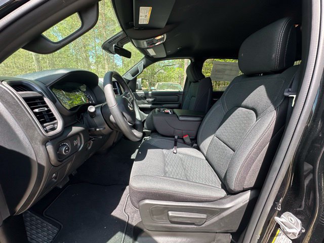 New 2026 RAM 1500 Express AWD/4WD image 23