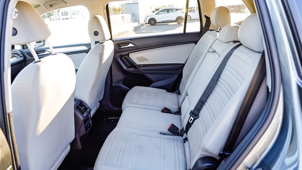 Used 2022 Volkswagen Tiguan S image 22