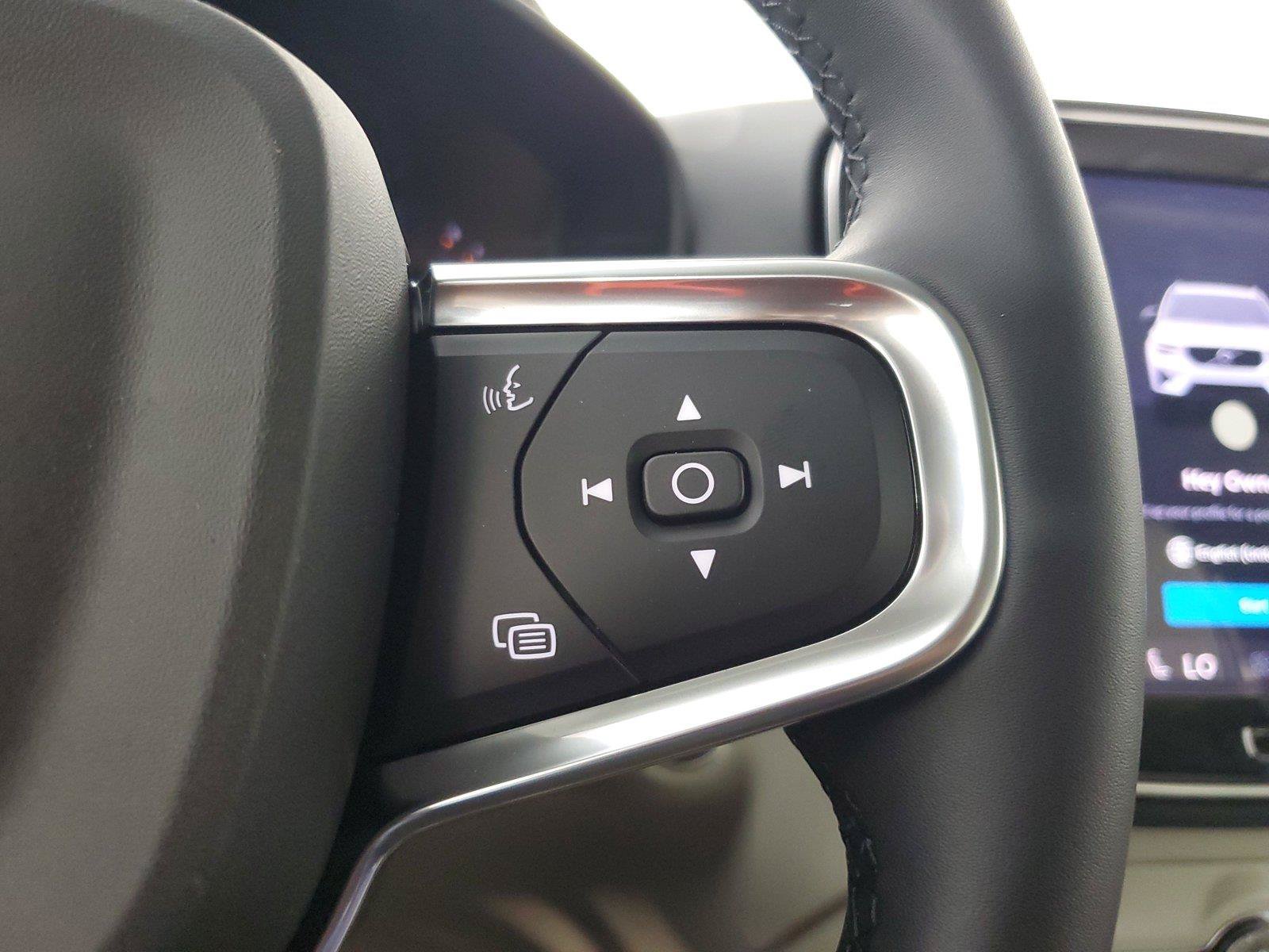 New 2026 Volvo XC40 B4 Plus w/ Protection Package Premier FWD image 26