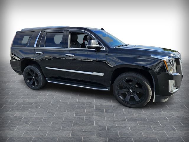 Used 2019 Cadillac Escalade Luxury AWD/4WD image 3