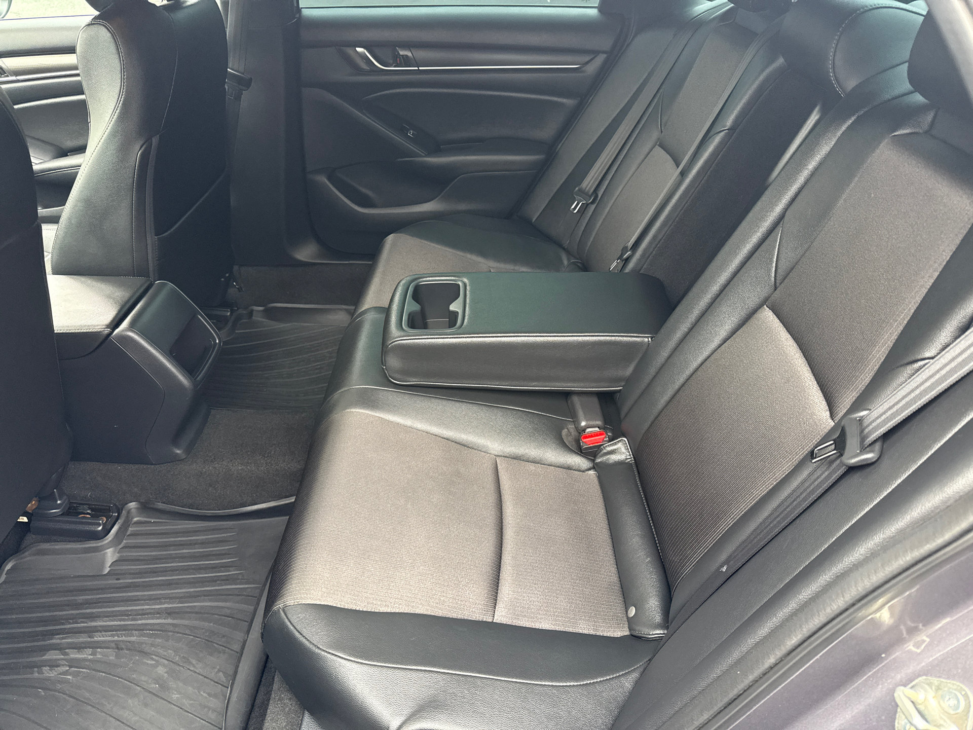 Used 2020 Honda Accord Sport image 15