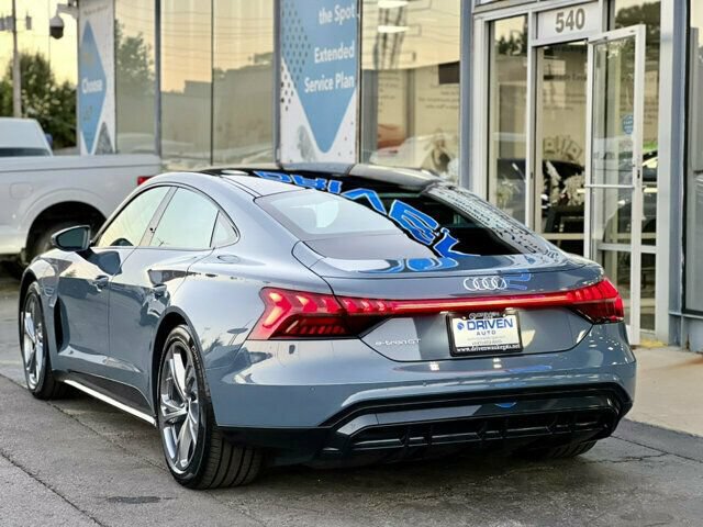 Used 2023 Audi e-tron GT Premium Plus AWD/4WD image 40