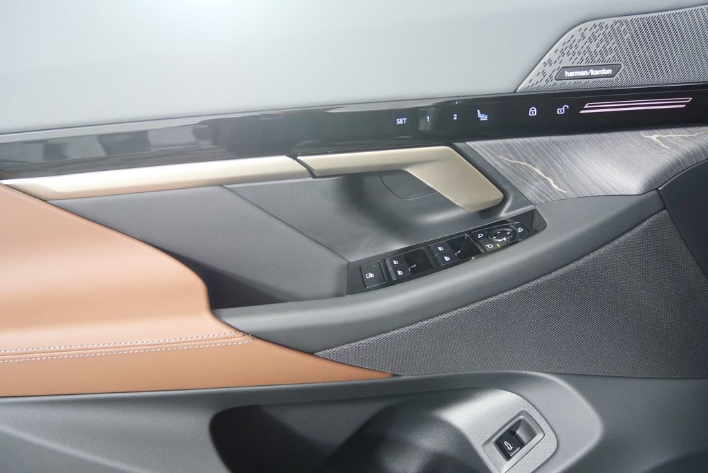 New 2026 BMW 530i w/ M Sport Package image 9