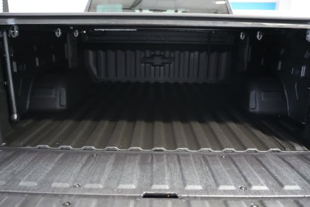 Used 2025 Chevrolet Silverado 1500 High Country w/ Technology Package image 10