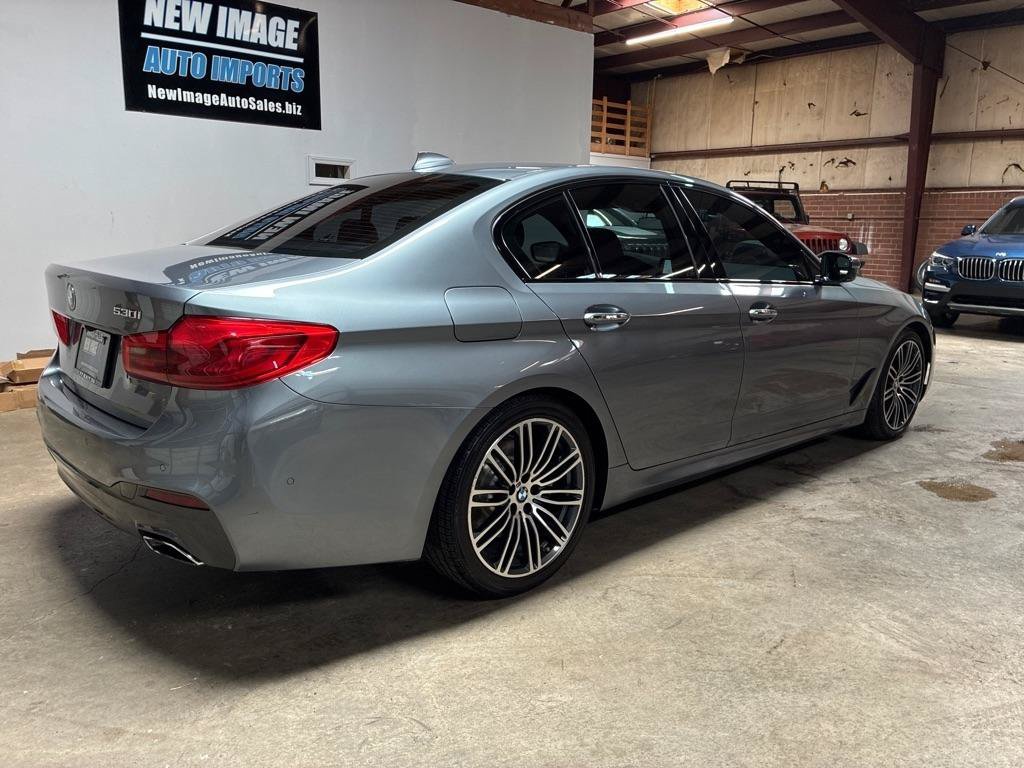 Used 2018 BMW 530i w/ M Sport Package RWD image 4
