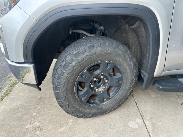Used 2019 GMC Sierra 1500 SLT w/ SLT Premium Plus Package AWD/4WD image 13