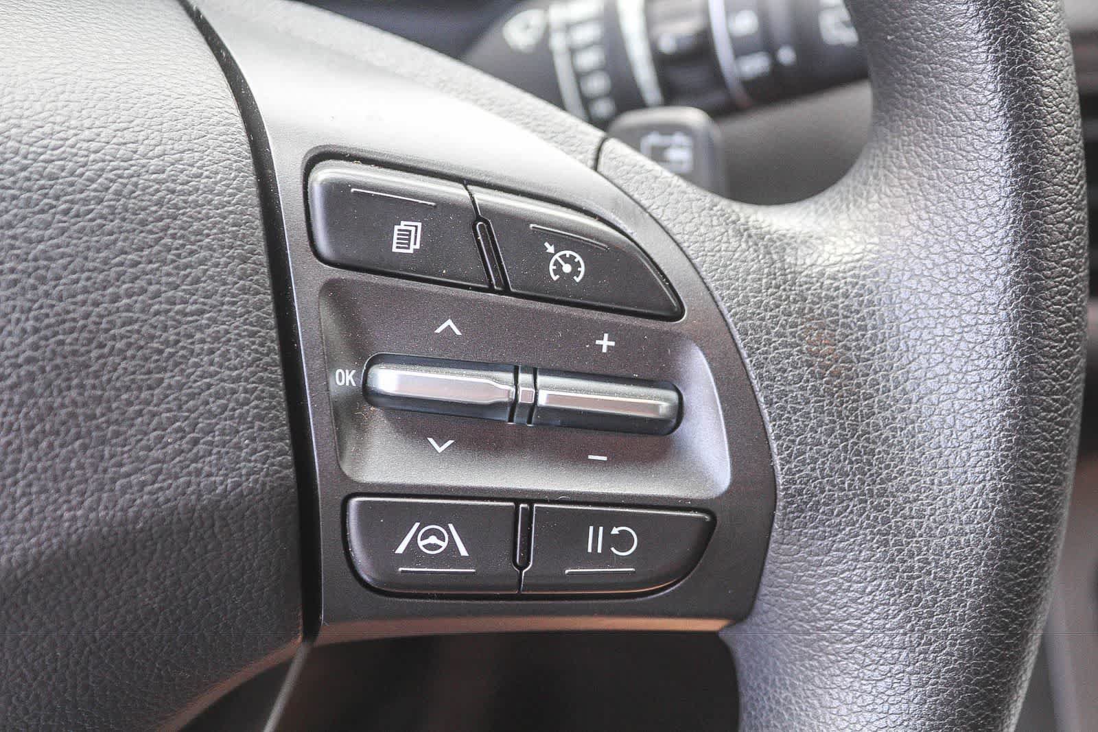 Certified 2023 Hyundai Kona SE FWD image 31