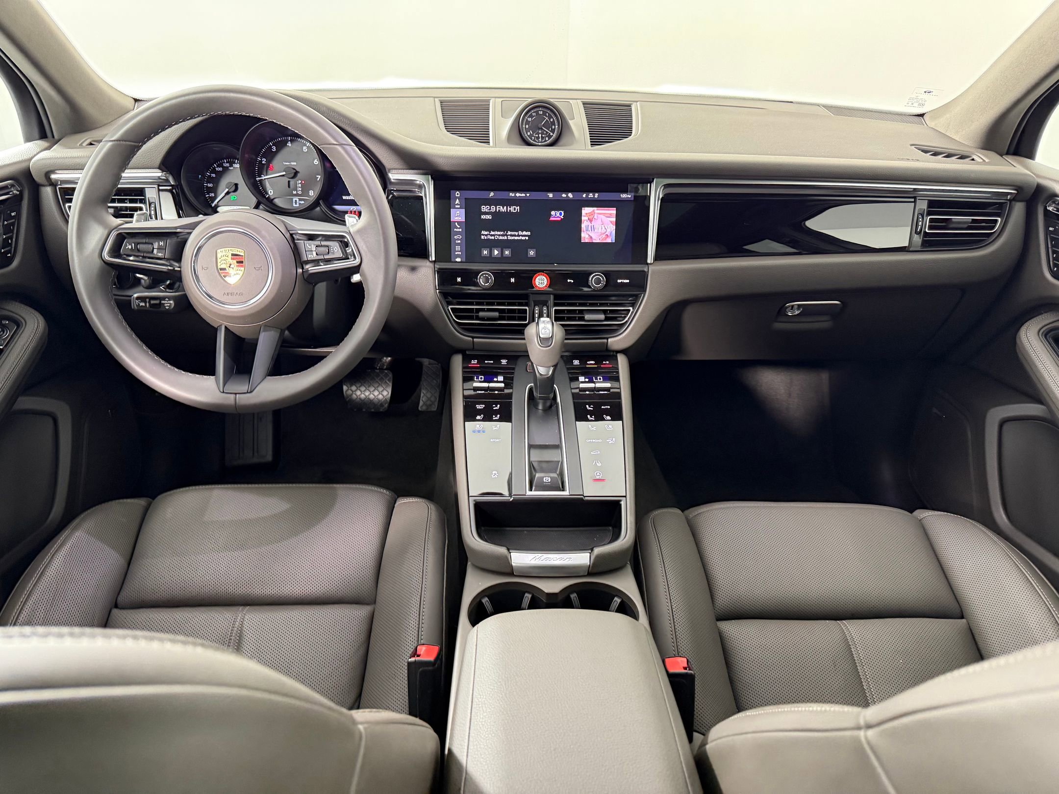 New 2025 Porsche Macan image 20