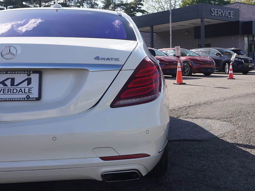 Used 2017 Mercedes-Benz S 550 4MATIC Sedan image 20