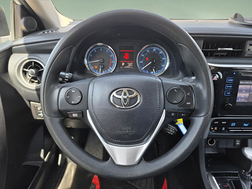 Used 2018 Toyota Corolla LE image 22