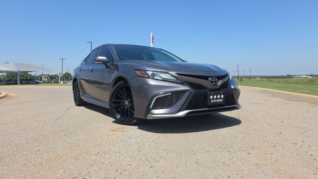 Used 2024 Toyota Camry XSE FWD image 9