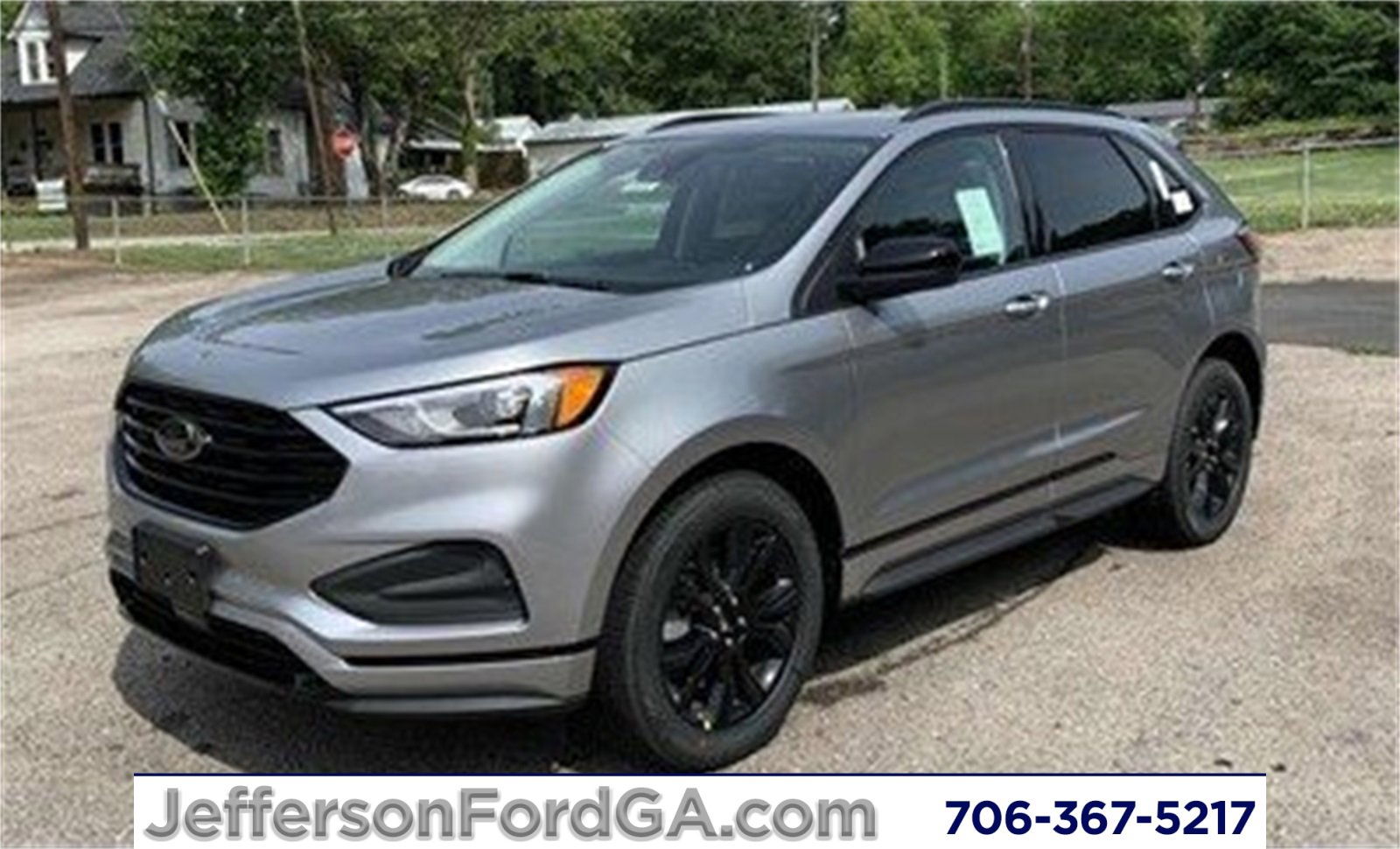 Used 2024 Ford Edge SE w/ Black Appearance Package