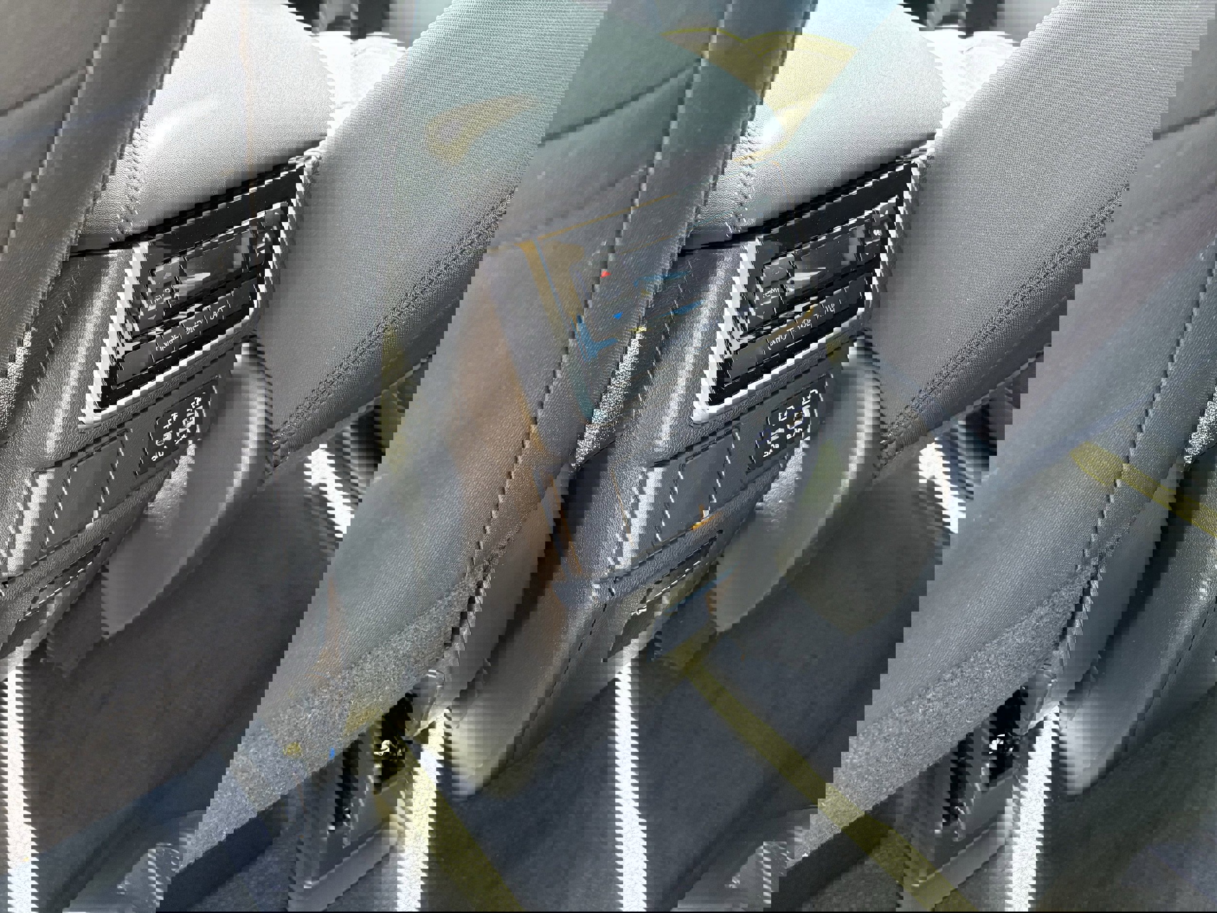 Certified 2025 Subaru Ascent Premium image 31