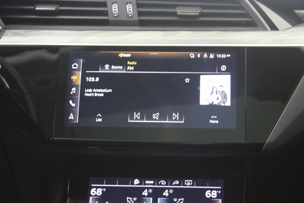 Used 2021 Audi e-tron Premium Plus w/ Premium Plus Package image 14