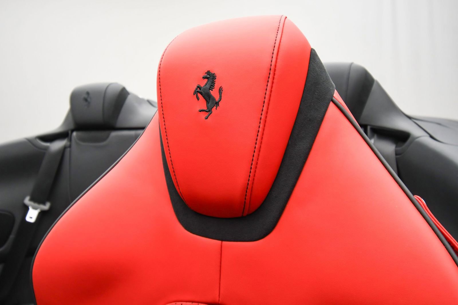 Certified 2025 Ferrari Roma Spider image 60