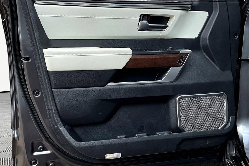 Used 2024 Toyota Sequoia Capstone image 28