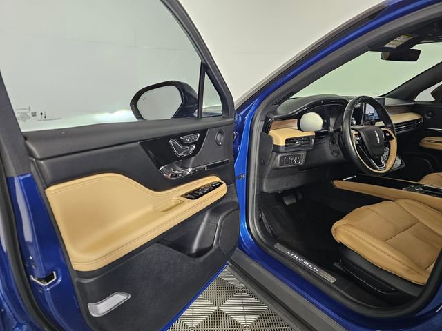 Used 2020 Lincoln Corsair Reserve w/ Equipment Group 202A image 23