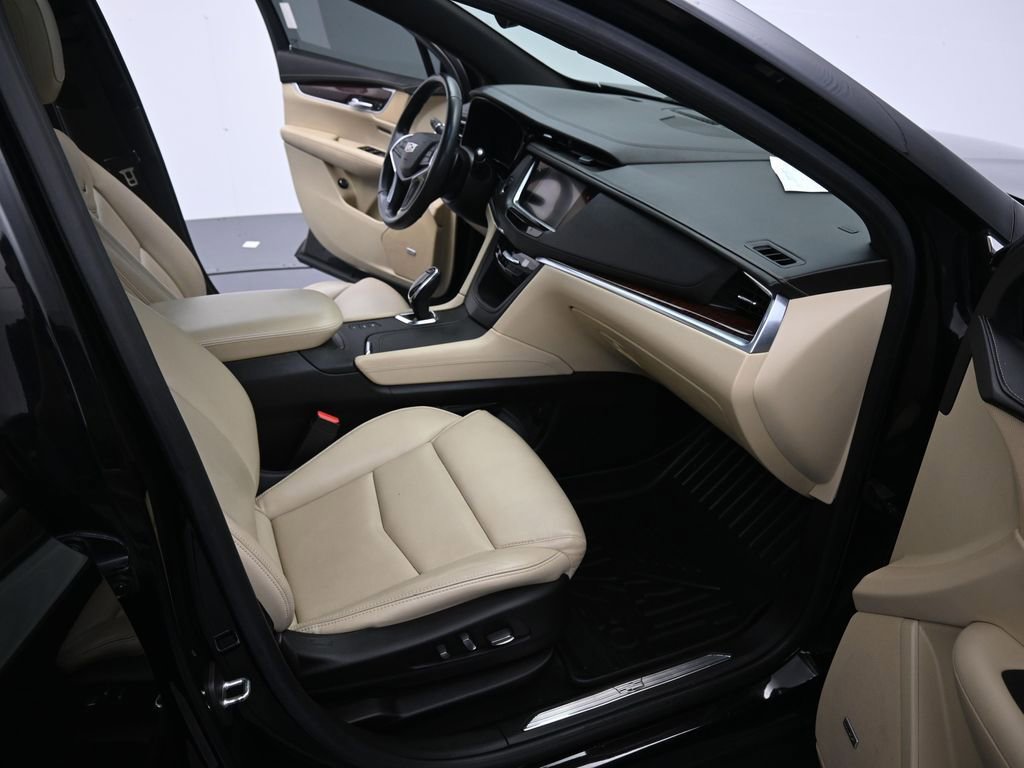 Used 2018 Cadillac XT5 Premium Luxury AWD/4WD image 33