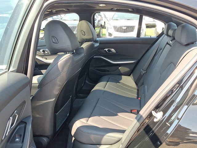 Used 2019 BMW 330i xDrive Sedan w/ Driving Assistance Package image 8