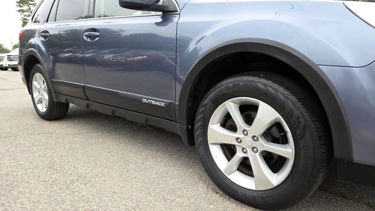 Used 2013 Subaru Outback 2.5i Limited w/ Moonroof Pkg AWD/4WD image 18