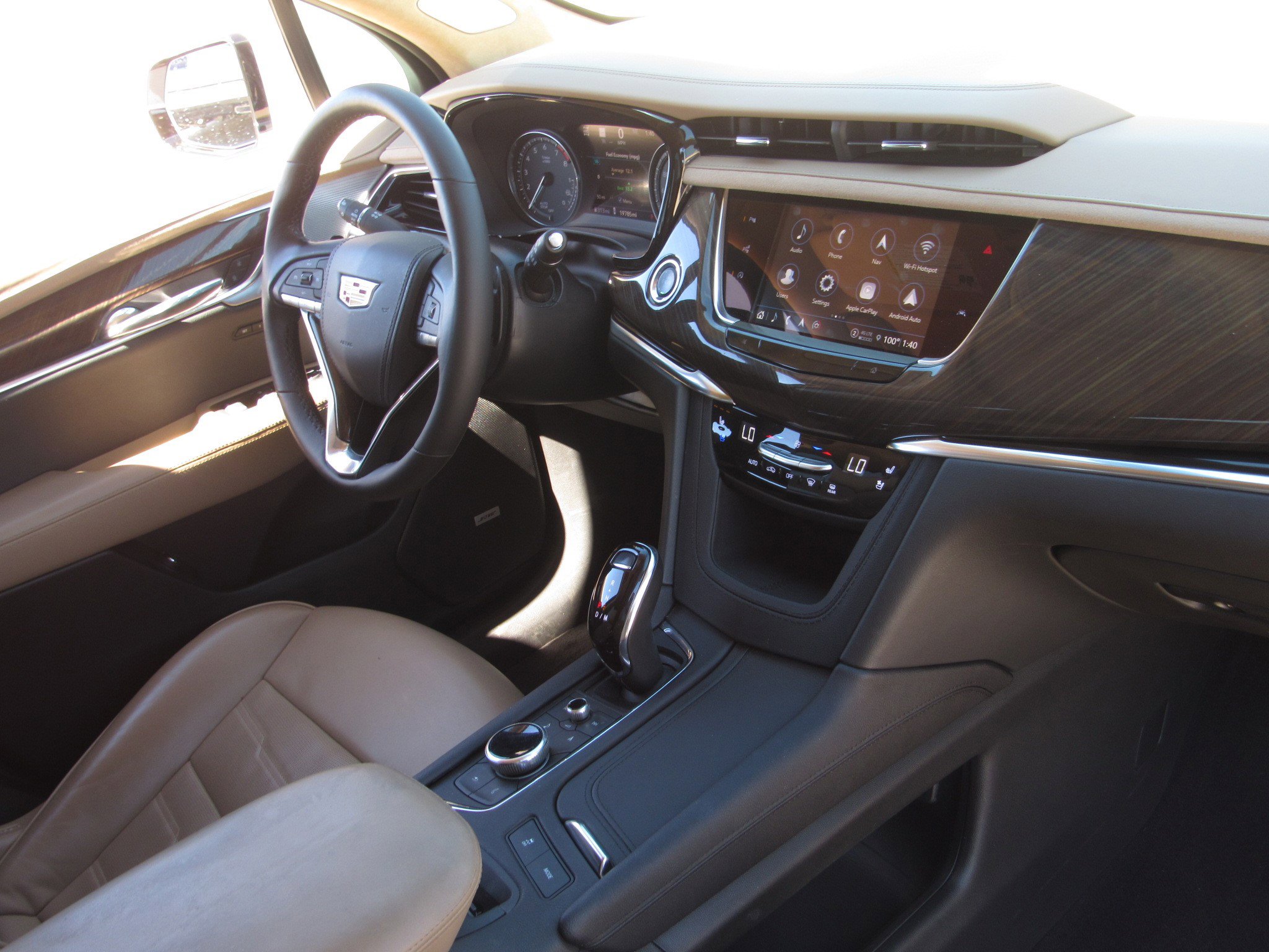 Used 2024 Cadillac XT6 Premium Luxury w/ Platinum Package image 10