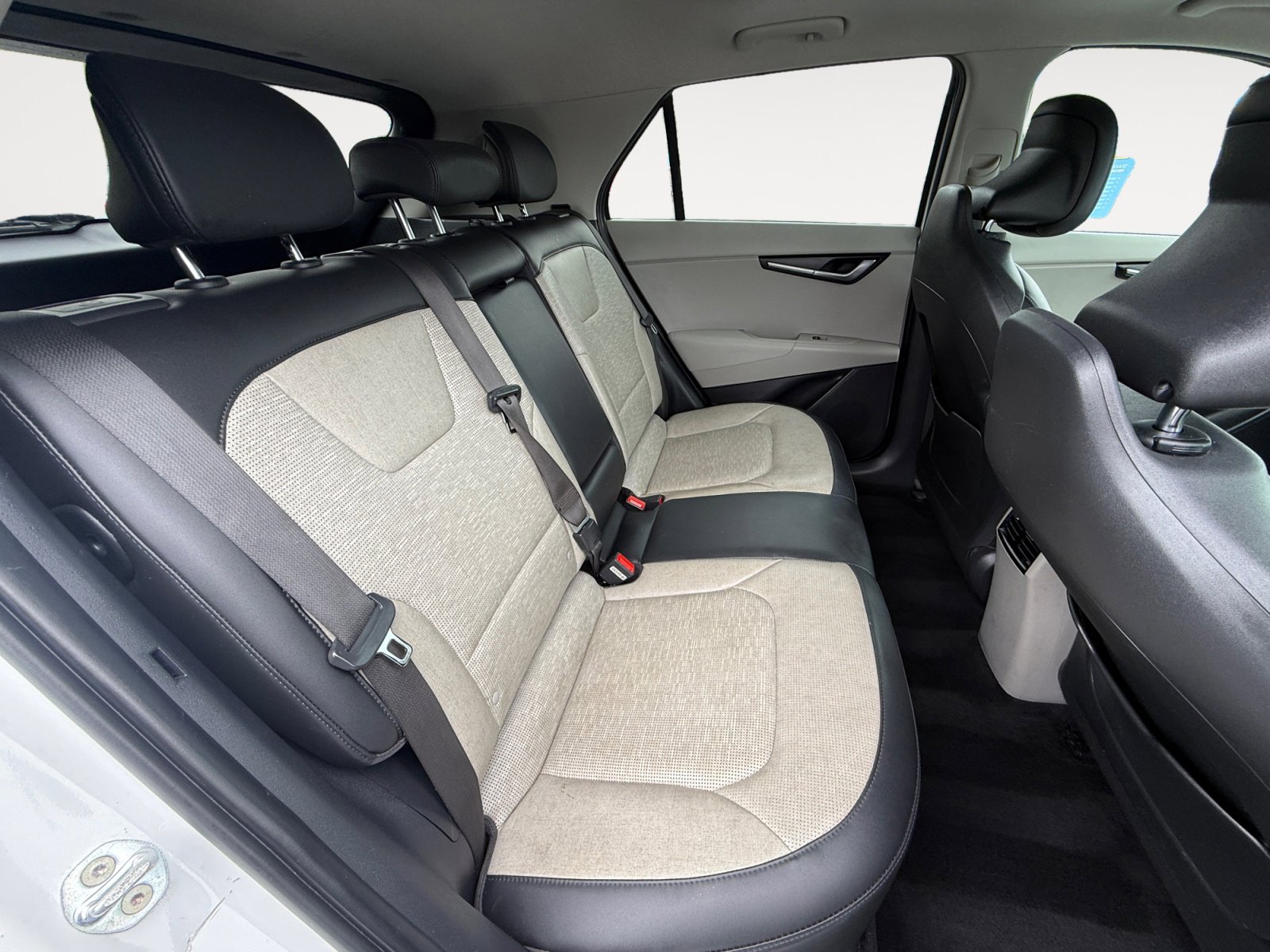 Used 2023 Kia Niro Wave image 18