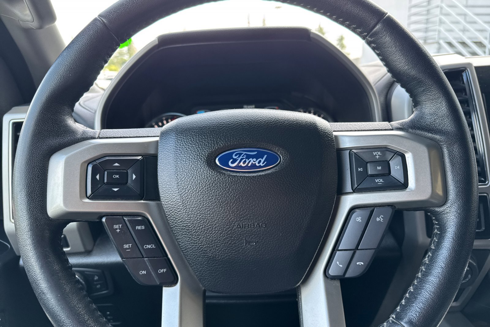 Certified 2019 Ford F150 Lariat AWD/4WD image 23