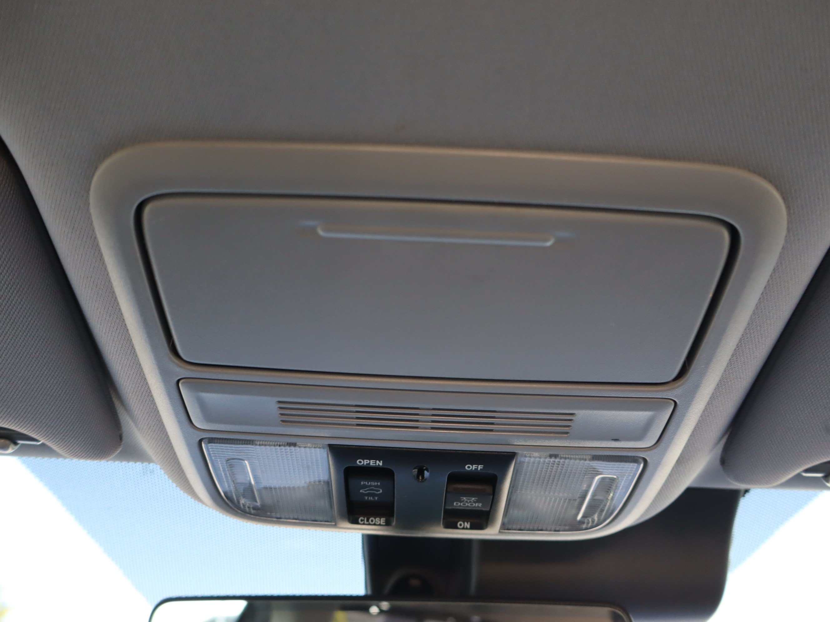 Used 2022 Honda Pilot Special Edition image 32
