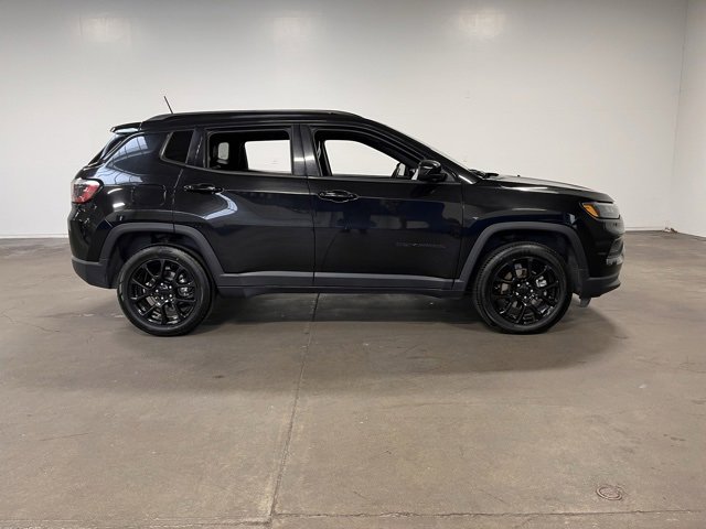 Used 2022 Jeep Compass Altitude image 2