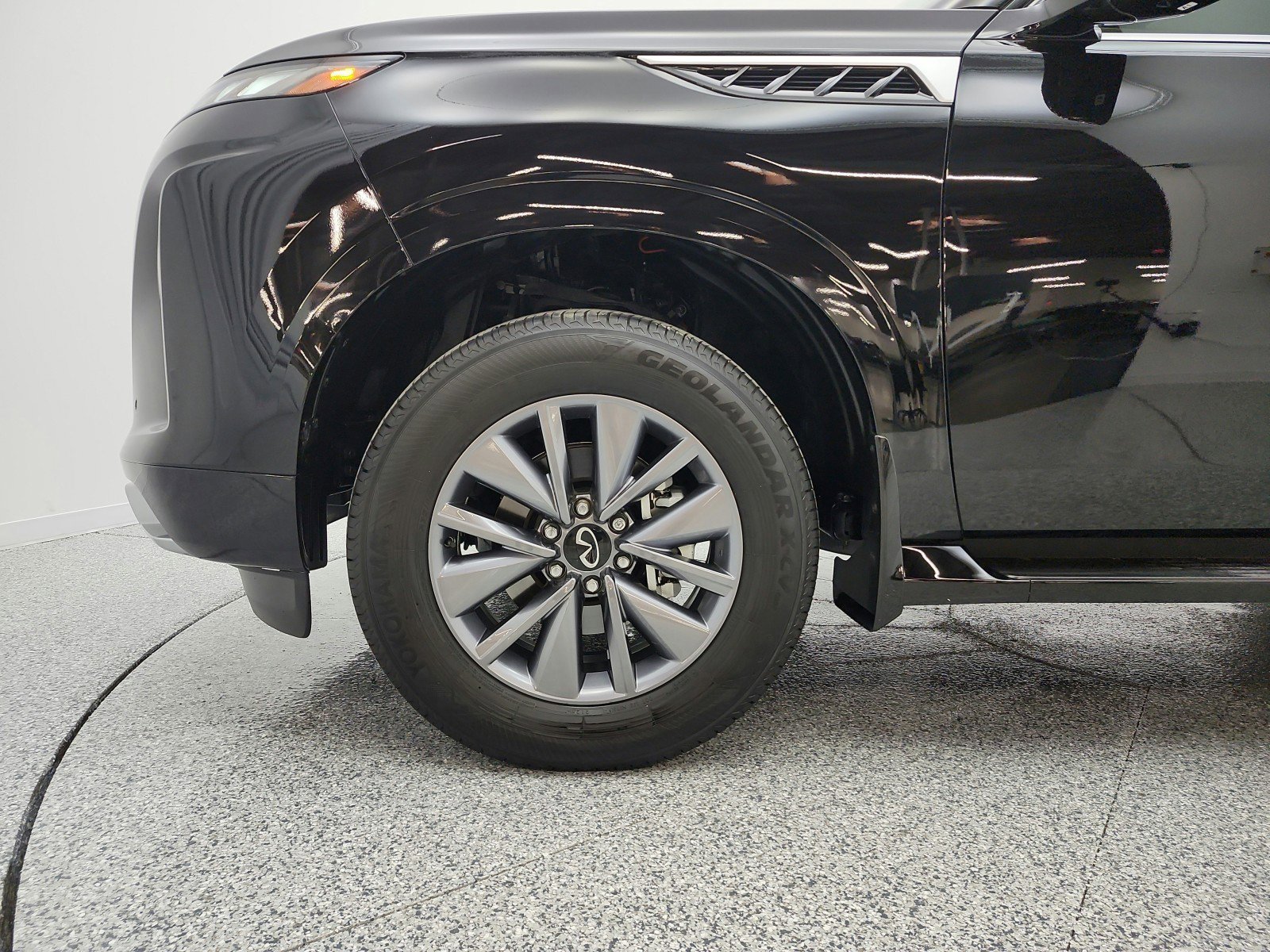 Used 2026 INFINITI QX80 Pure w/ Cargo Package image 22