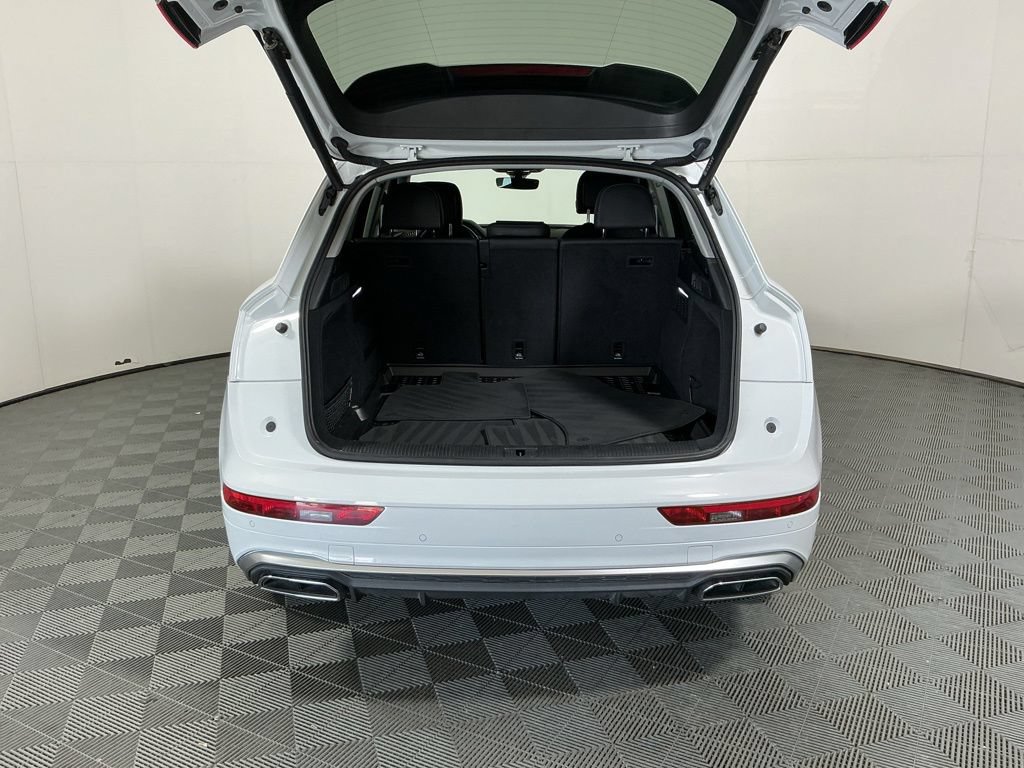 Used 2022 Audi Q5 2.0T Premium w/ Convenience Package AWD/4WD image 8