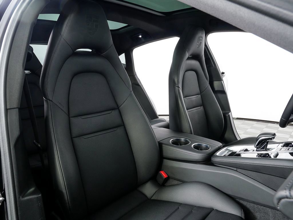 Certified 2023 Porsche Panamera Platinum Edition image 25