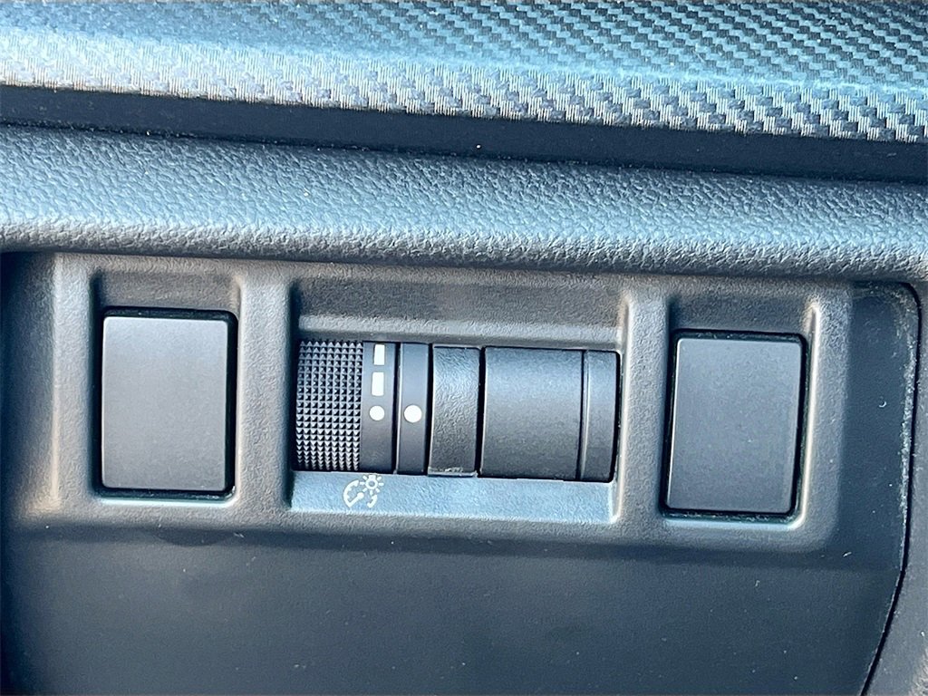 Used 2025 Subaru Crosstrek 2.5i Limited image 10