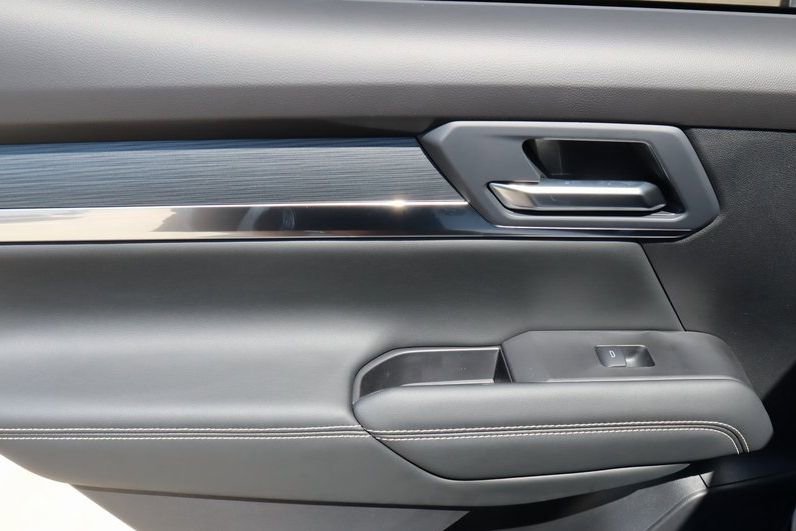 New 2026 GMC Terrain Elevation w/ LPO, Floor Liner Package image 16