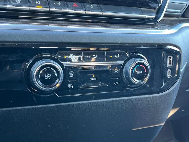 Used 2024 Chevrolet Silverado 3500 LT image 32