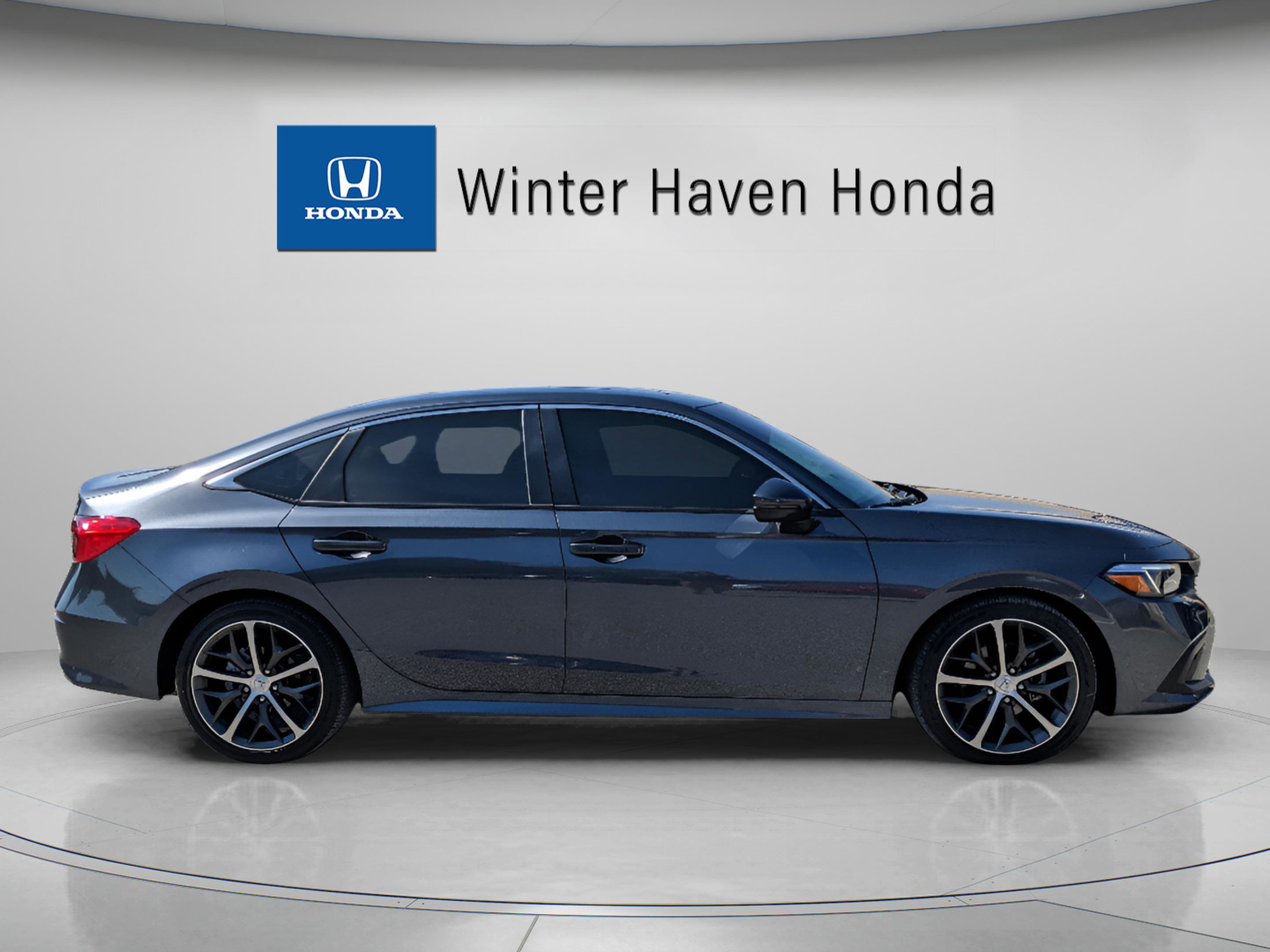Used 2022 Honda Civic Touring image 8