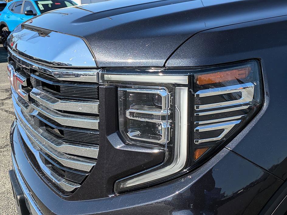 Used 2024 GMC Sierra 1500 SLT image 9