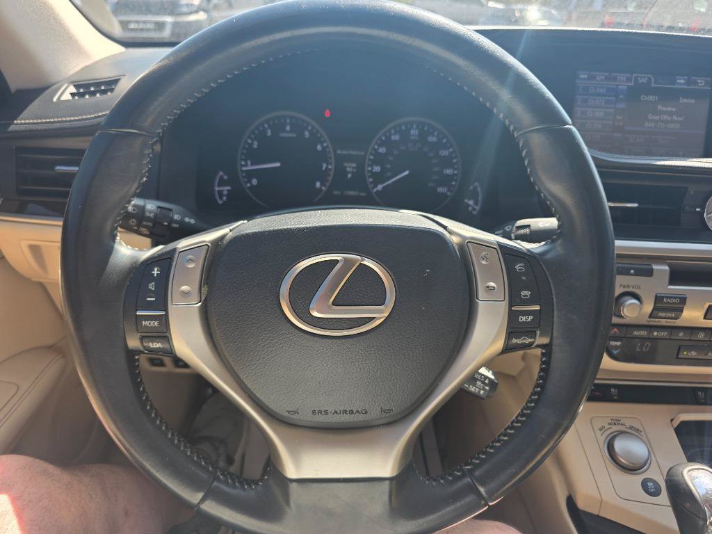 Used 2013 Lexus ES 350 w/ Luxury Pkg FWD image 15