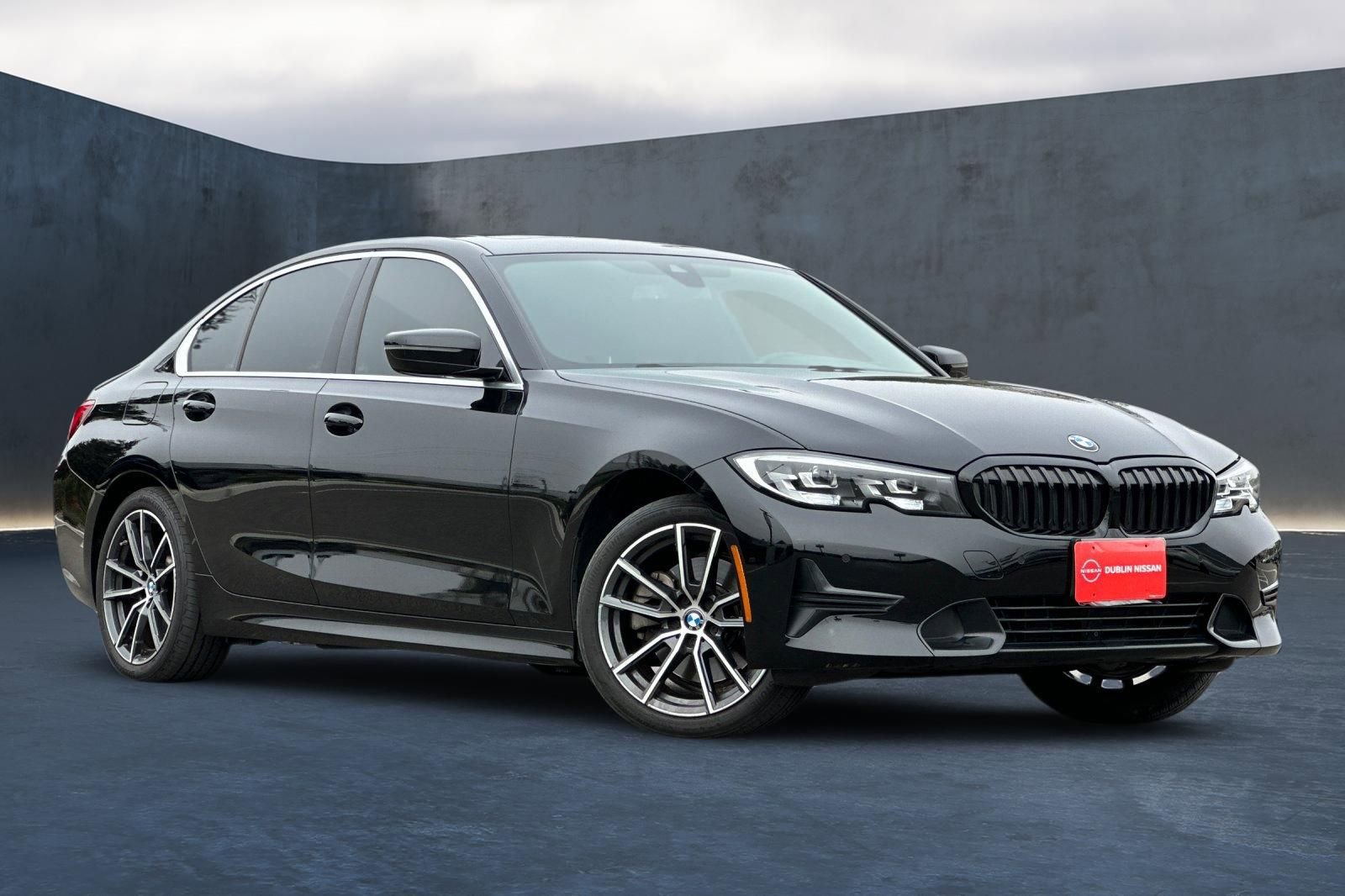 Used 2021 BMW 330e w/ Driving Assistance Package image 2