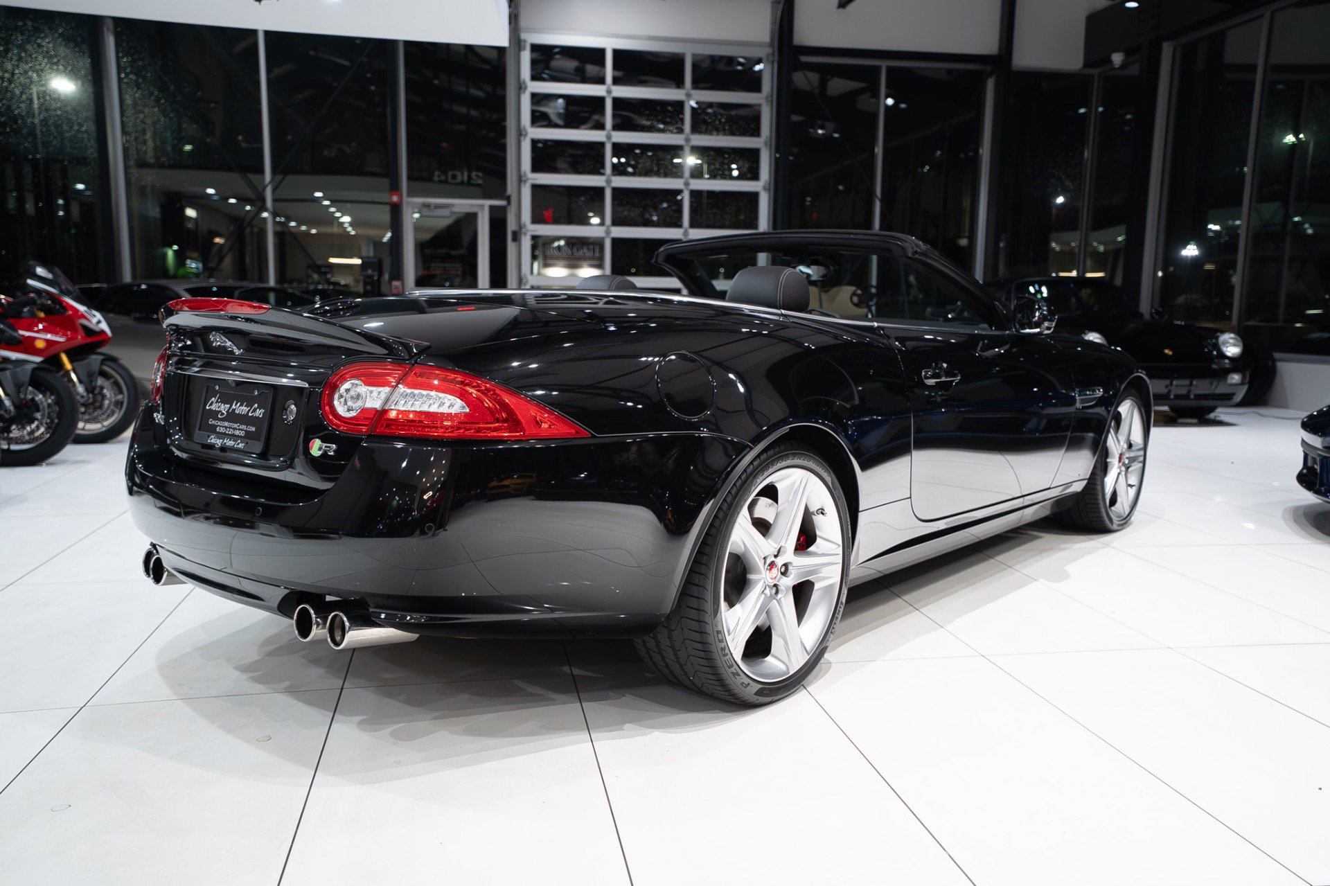 Used 2015 Jaguar XKR R RWD image 4