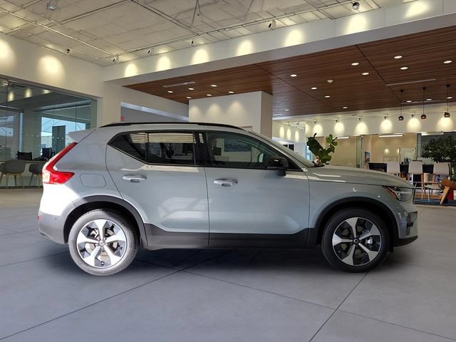 New 2026 Volvo XC40 B5 Plus w/ Protection Package Premier AWD/4WD image 6